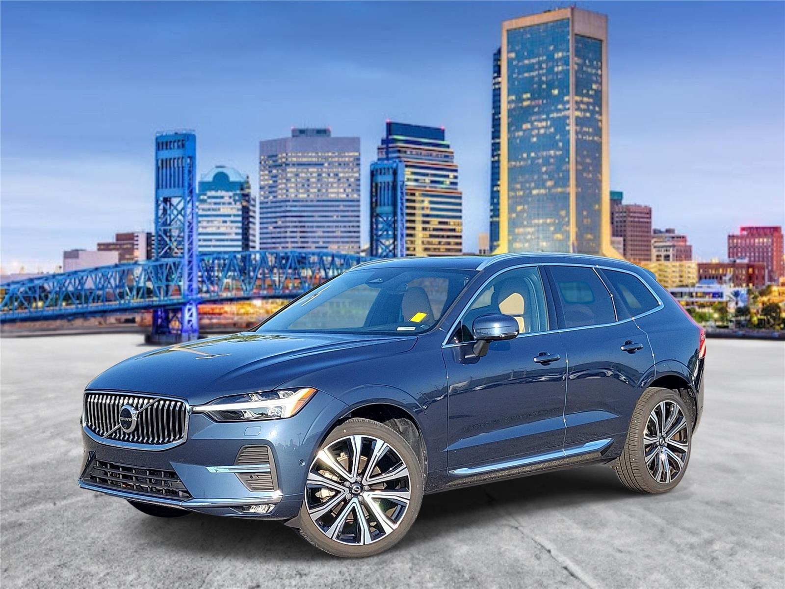 2023 Volvo XC60 Ultimate Bright Theme FWD photo