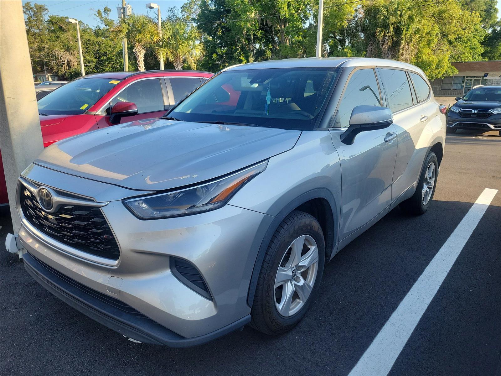 Celestial Silver Metallic 2021 Toyota Highlander L FWD SUV / Crossover Front-Wheel Drive Automatic