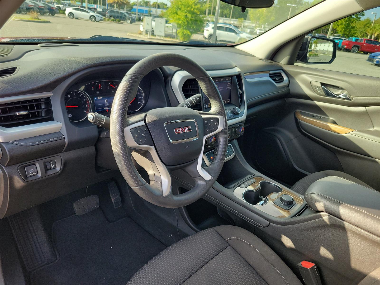 Used 2023 GMC Acadia Sedan