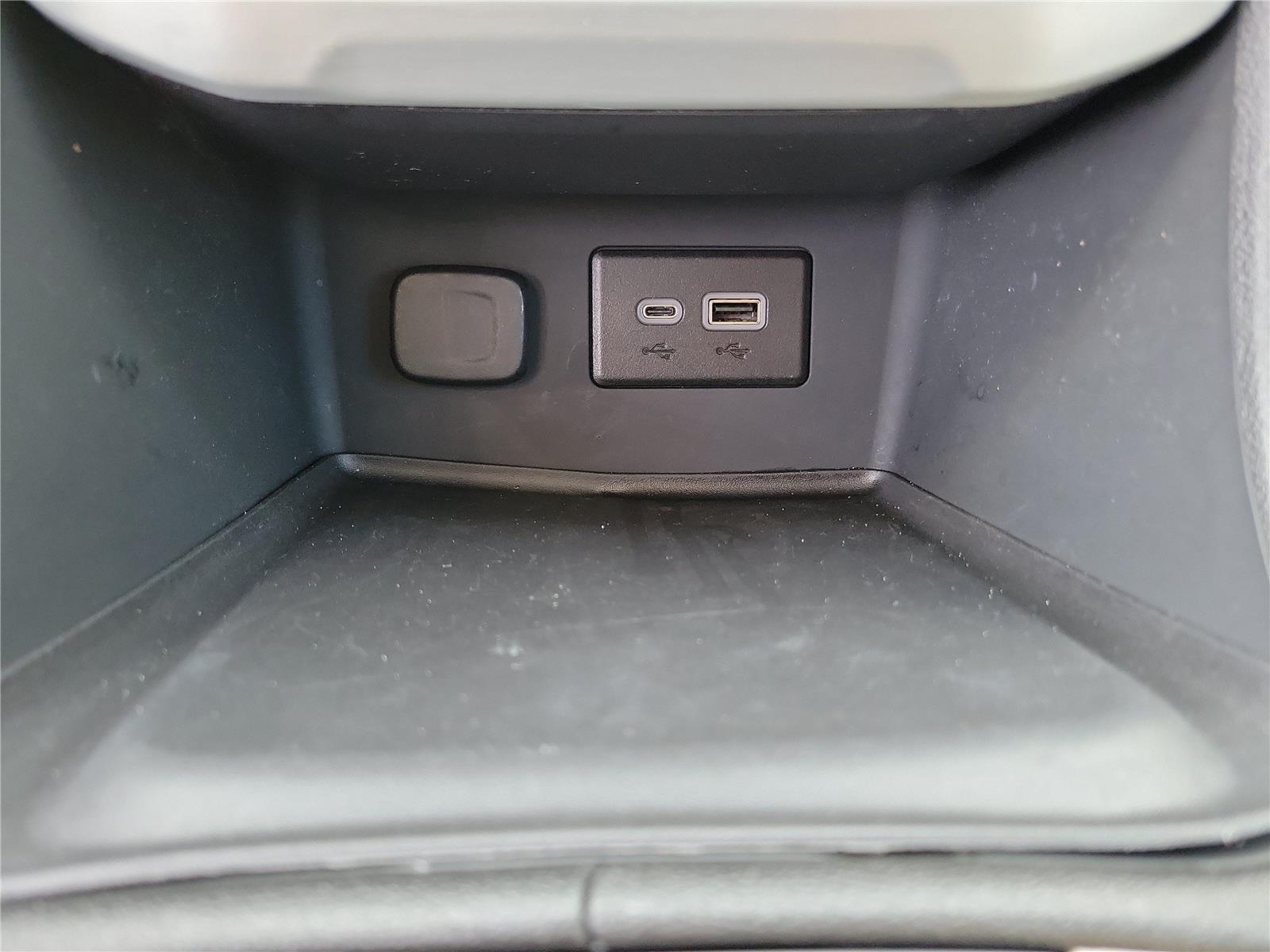 Used 2023 GMC Acadia Sedan