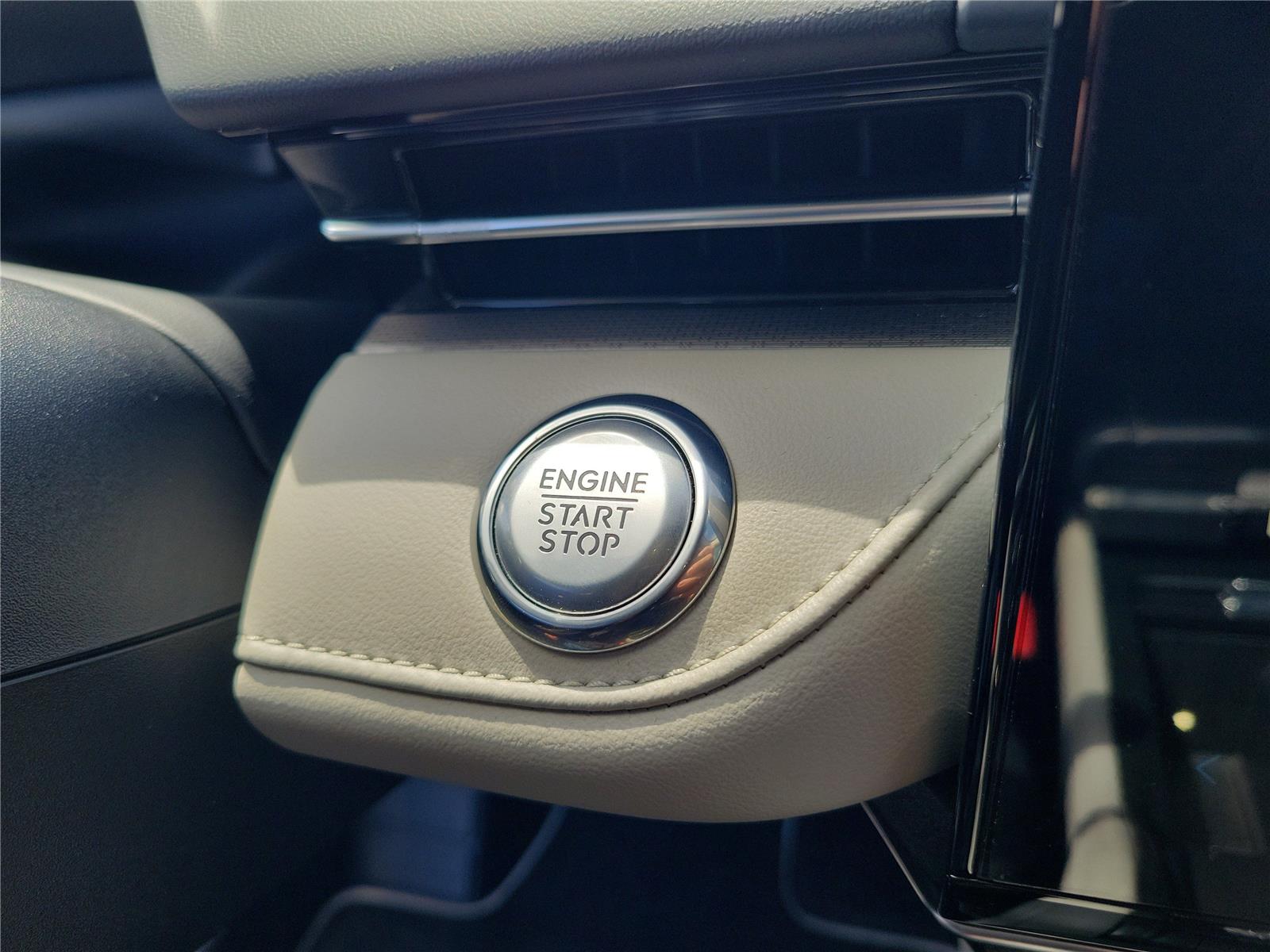 Used 2025 Lincoln Nautilus SUV