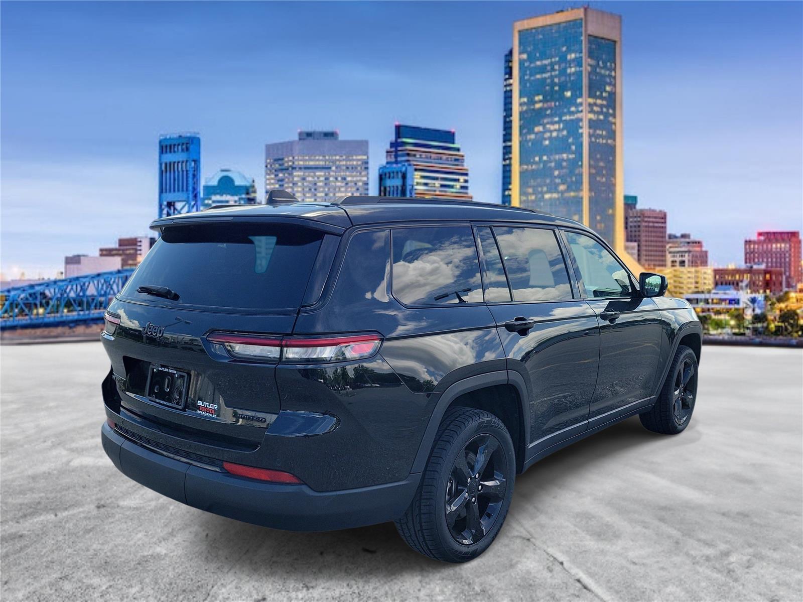 Used 2023 Jeep Grand Cherokee L SUV