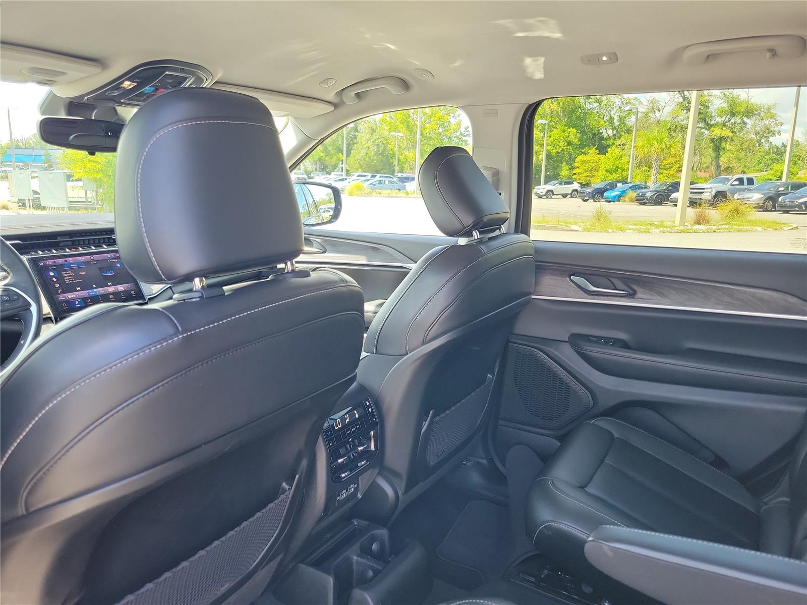 Used 2023 Jeep Grand Cherokee L SUV
