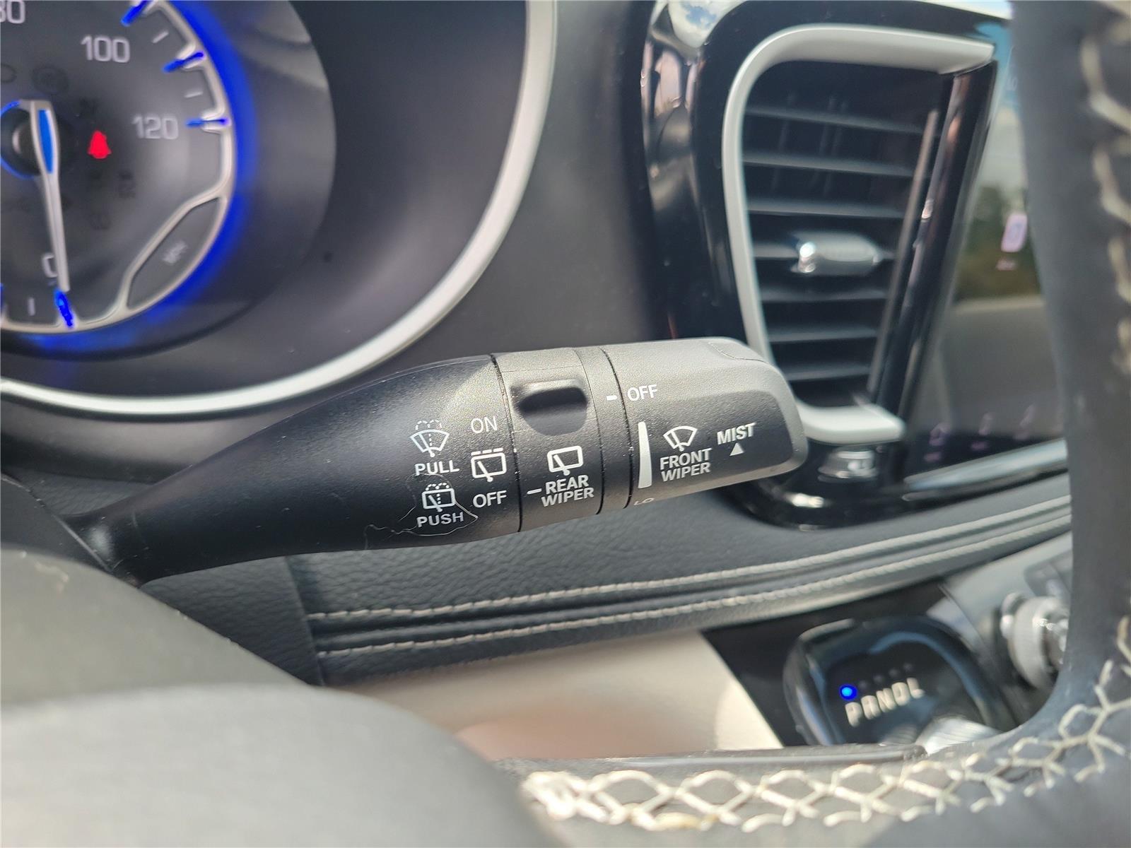 Used 2023 Chrysler Pacifica Van