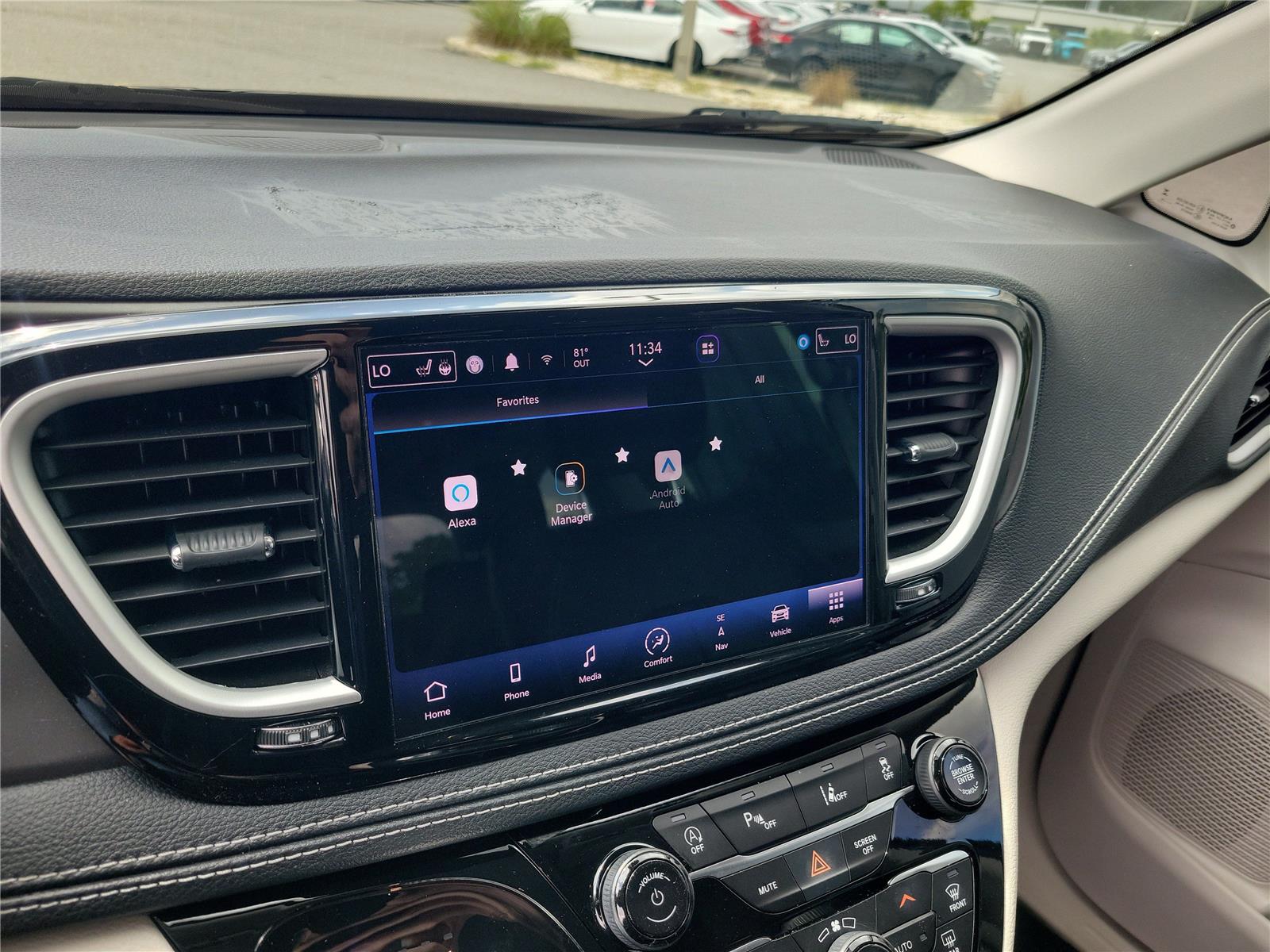 Used 2023 Chrysler Pacifica Van