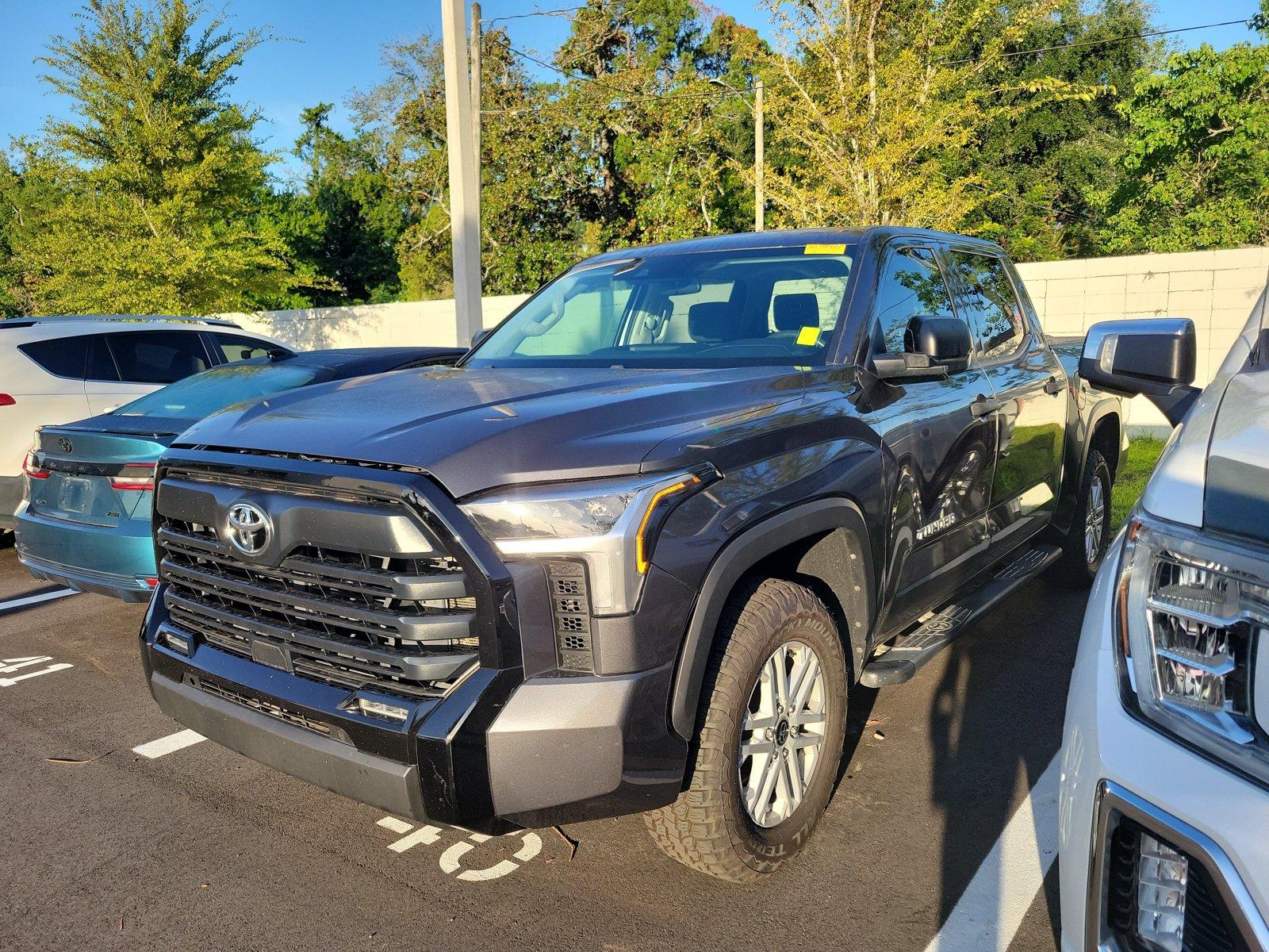  2022 Toyota Tundra SR5 CrewMax Cab 4WD   