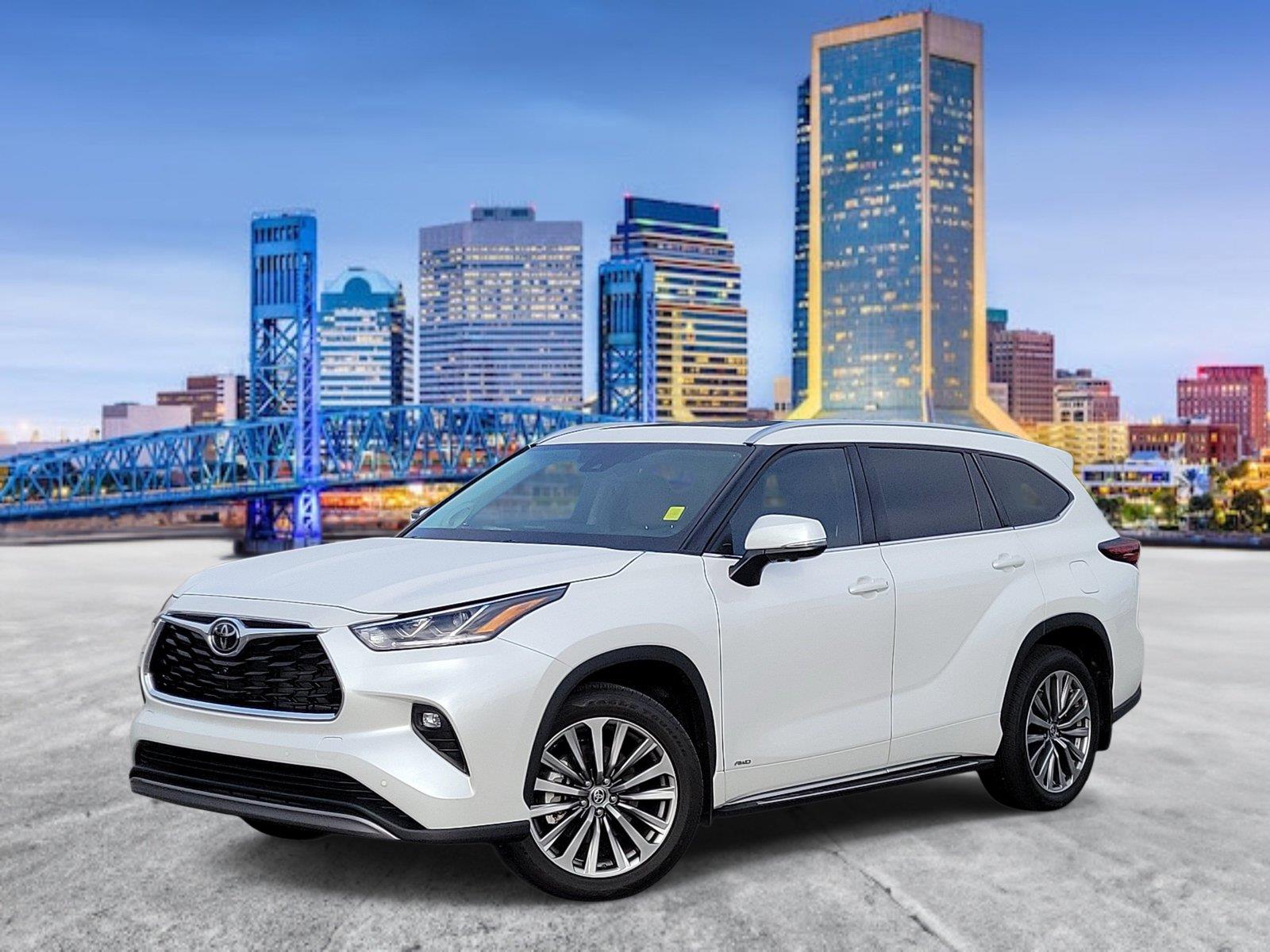 White (Wind Chill Pearl) 2025 Toyota Highlander Hybrid SUV / Crossover All-Wheel Drive Continuously Variable Transmission