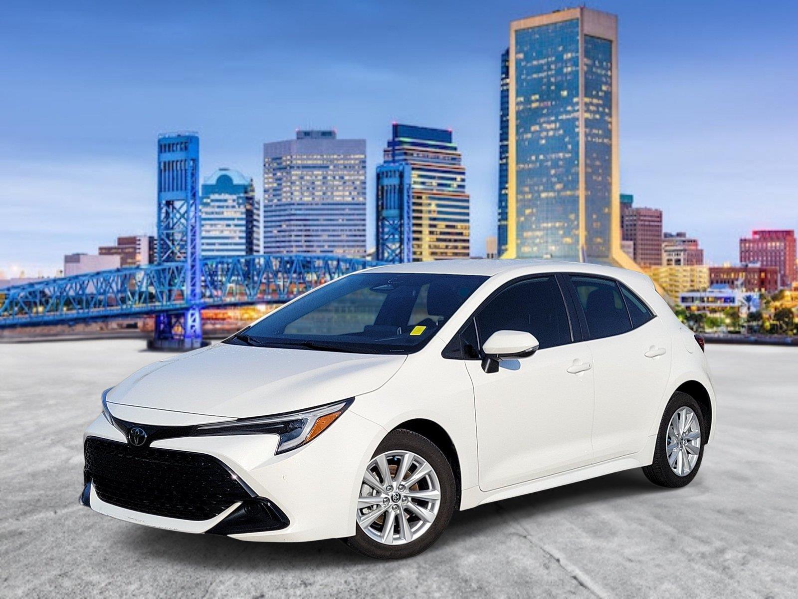  2024 Toyota Corolla Hatchback SE FWD   
