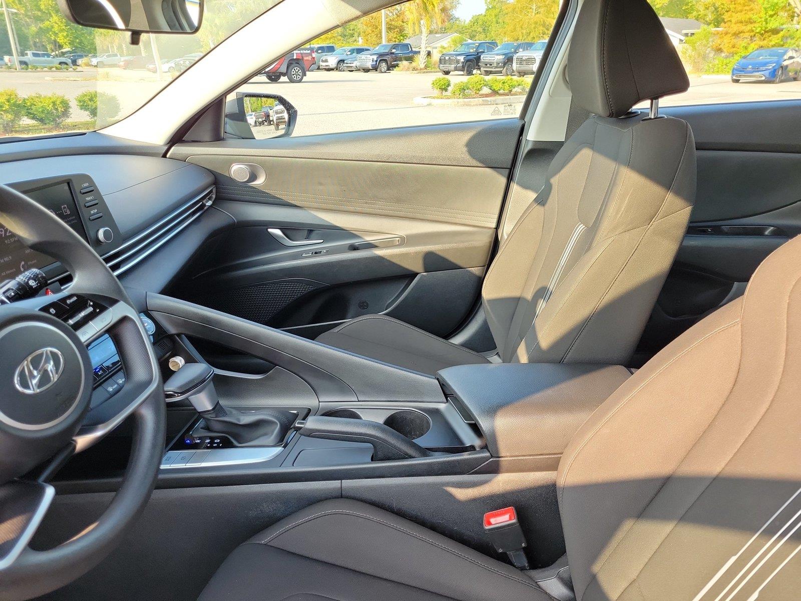 Used 2023 Hyundai Elantra Sedan