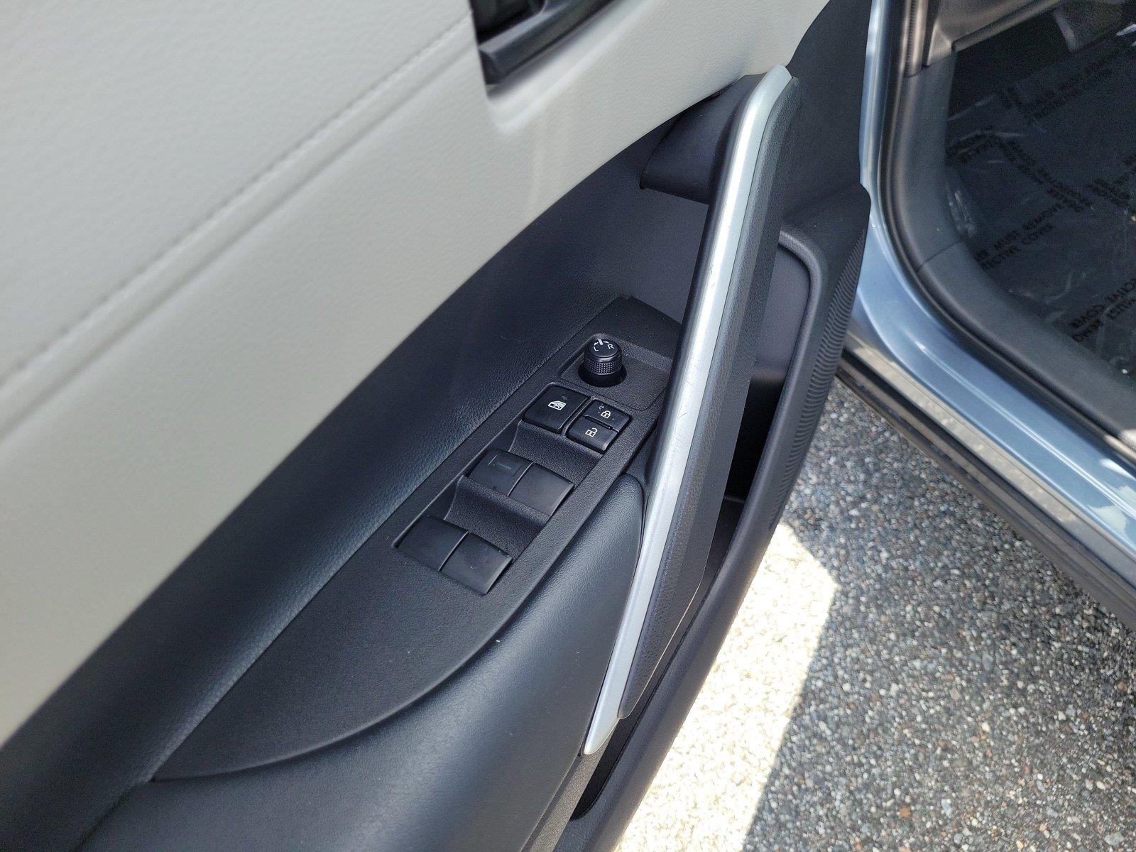 Used 2025 Toyota truck COROLLA CROSS Sedan