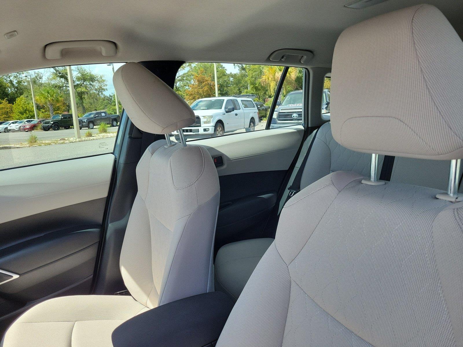 Used 2025 Toyota truck COROLLA CROSS Sedan