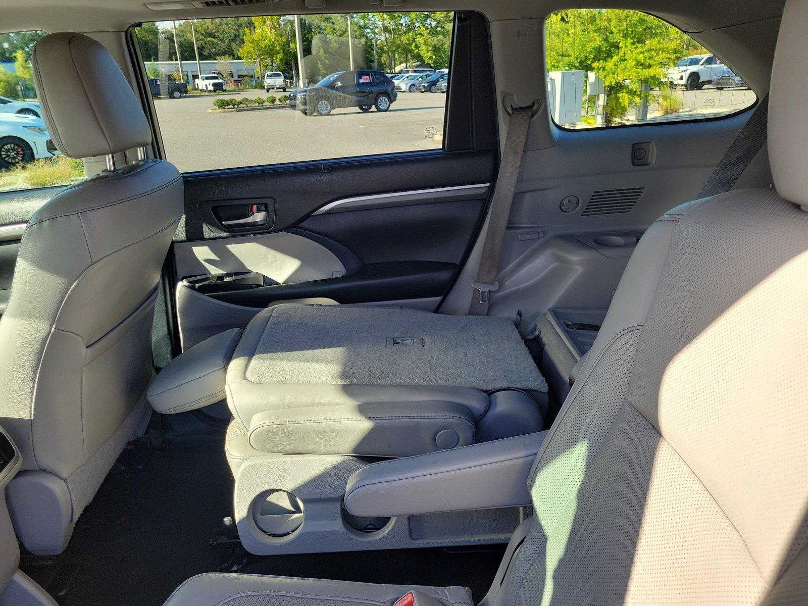 Used 2019 Toyota Highlander SUV