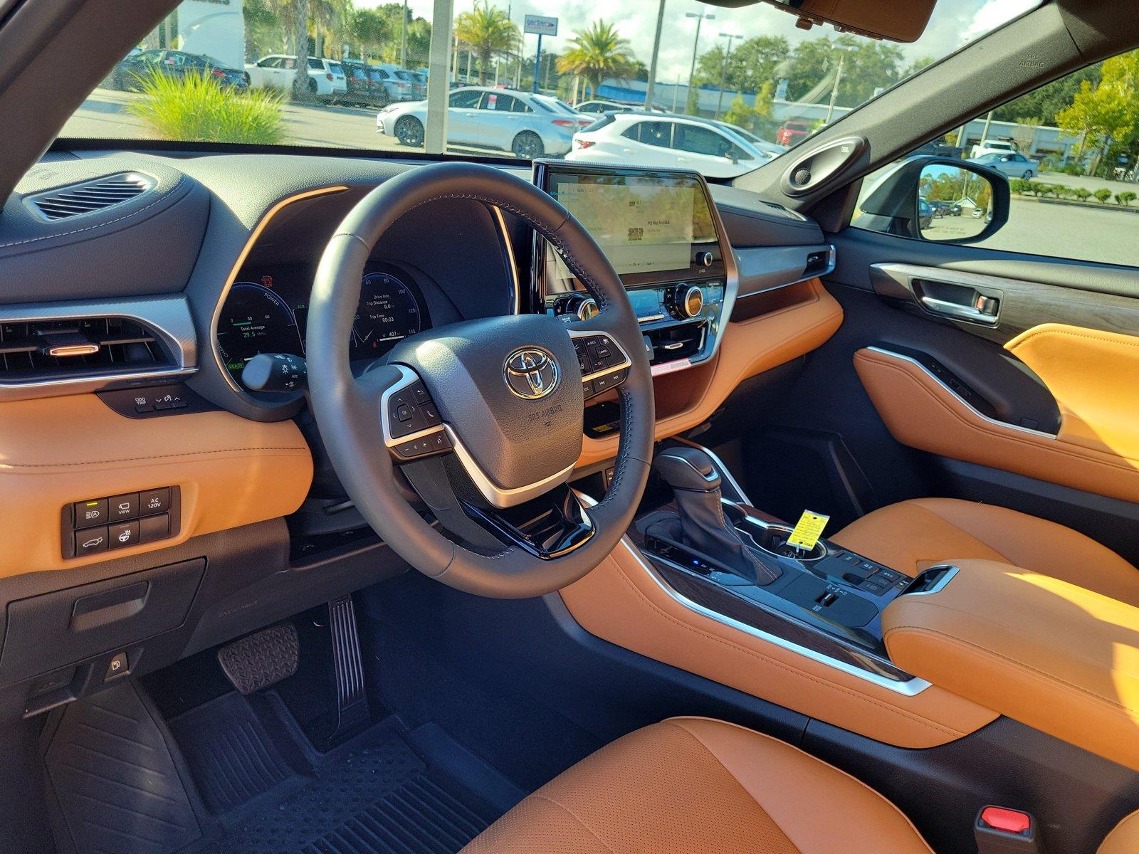 Used 2026 Toyota Highlander SUV
