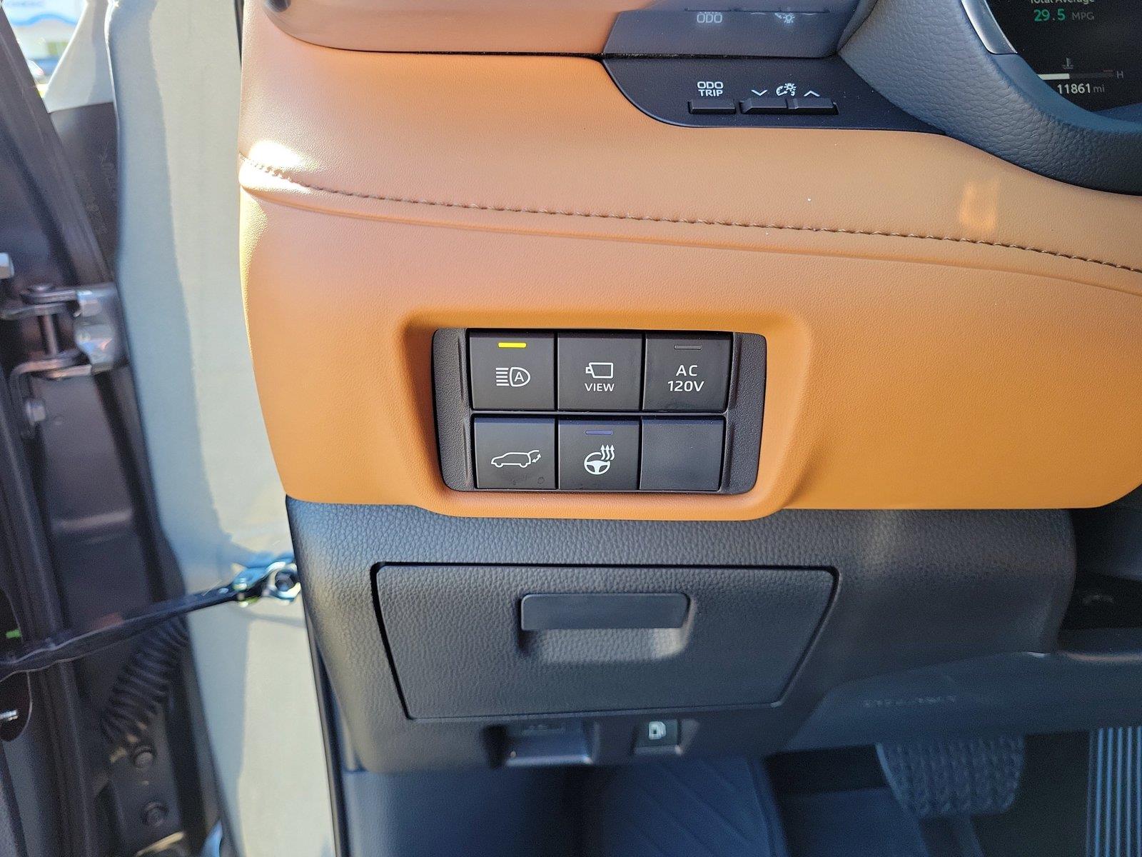Used 2026 Toyota Highlander SUV