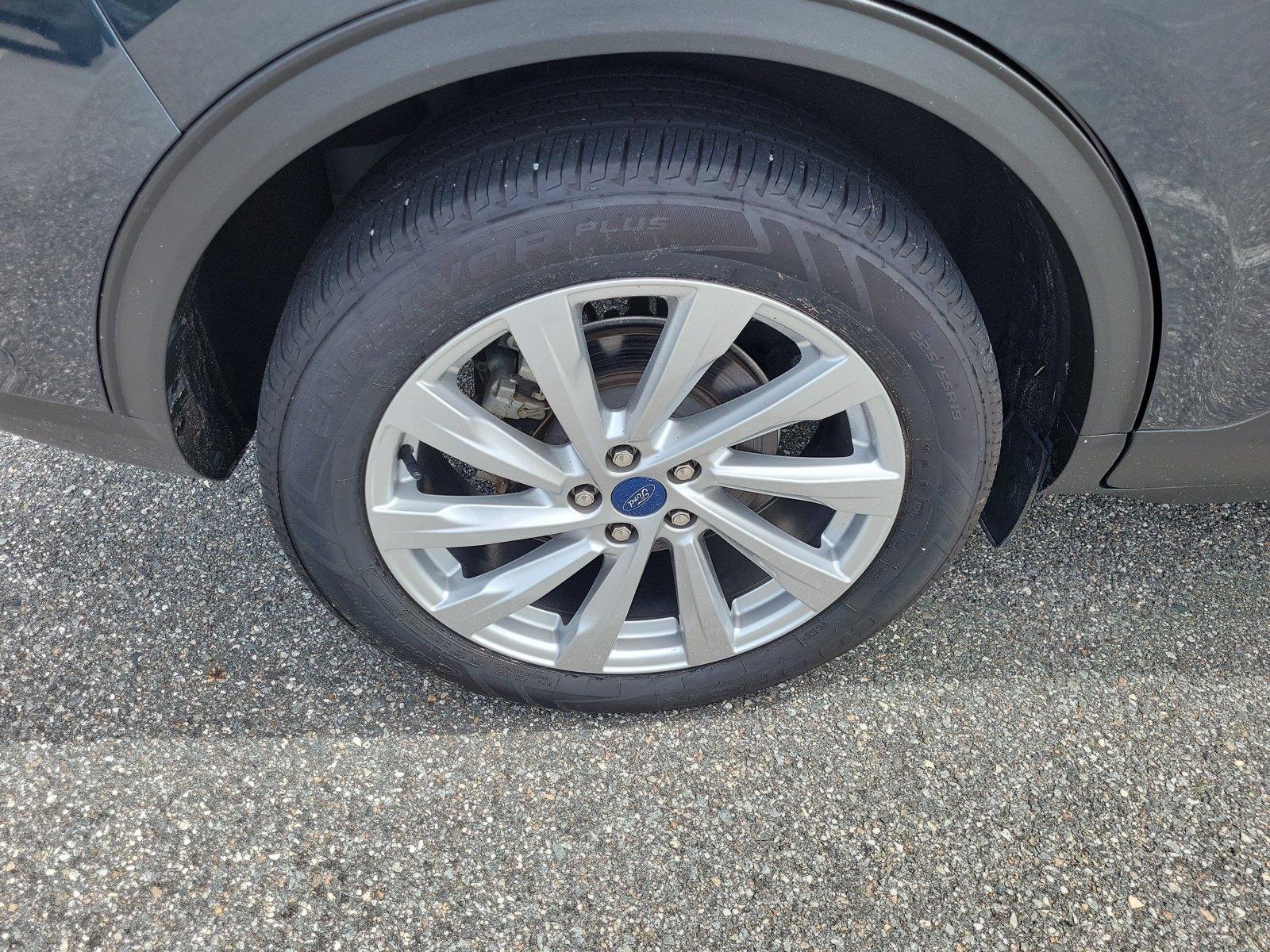 Used 2022 Ford truck ESCAPE Sedan