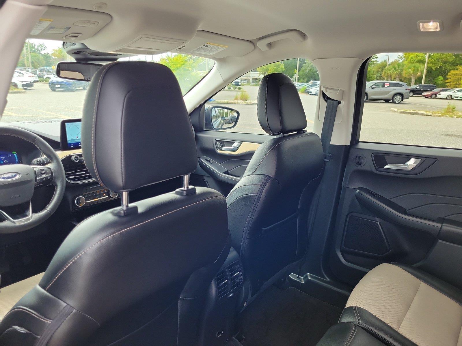 Used 2022 Ford truck ESCAPE Sedan