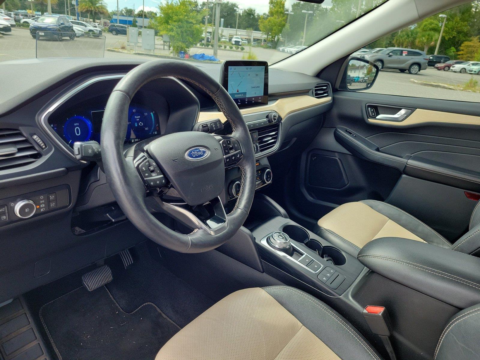 Used 2022 Ford truck ESCAPE Sedan