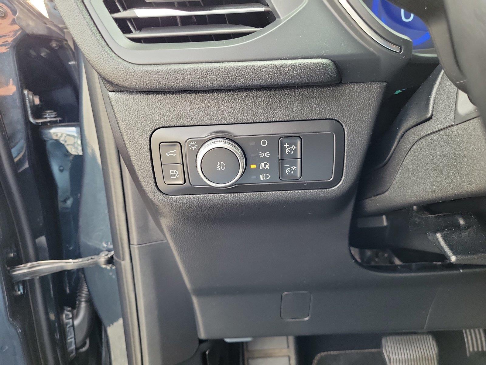 Used 2022 Ford truck ESCAPE Sedan