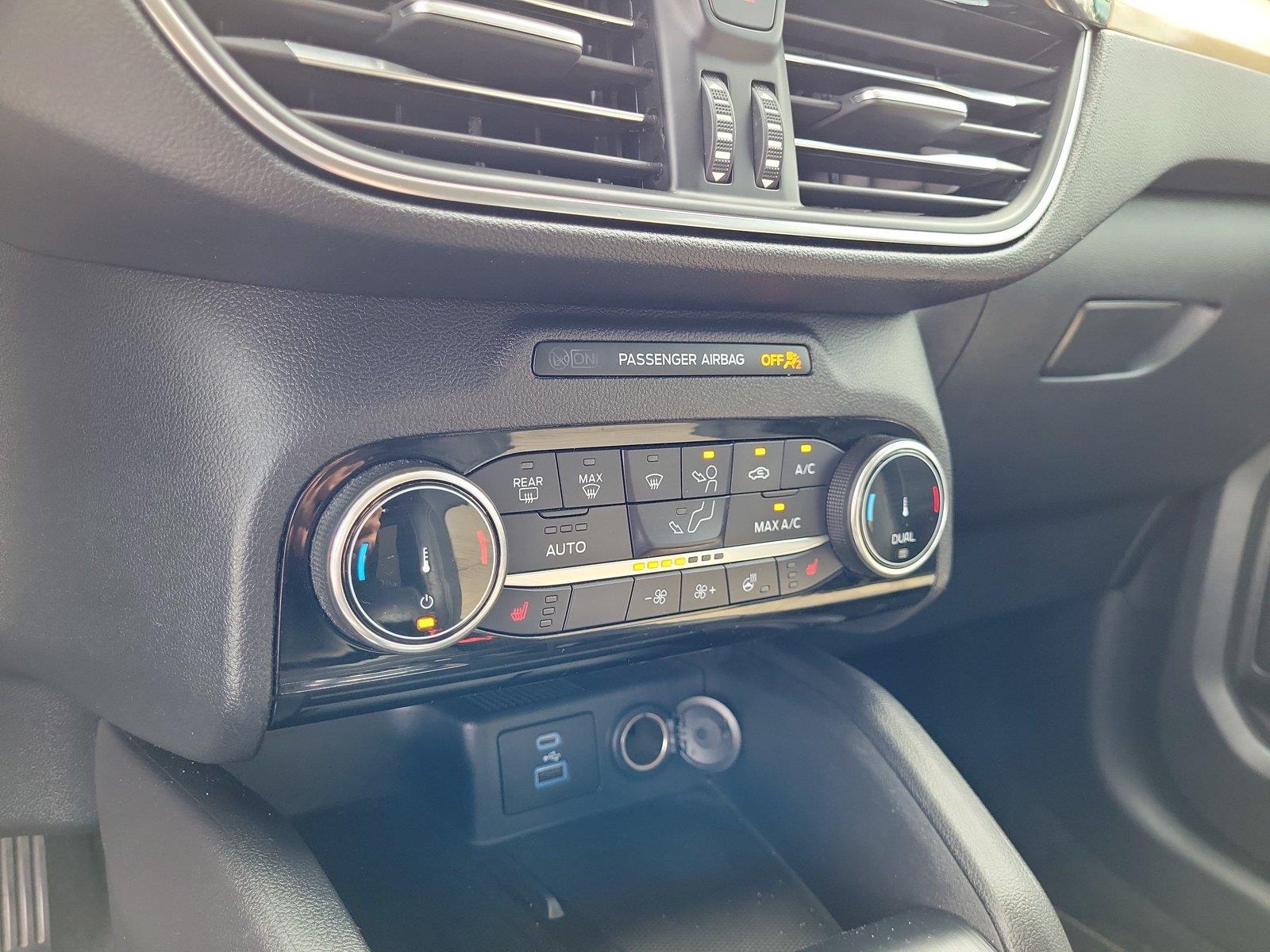 Used 2022 Ford truck ESCAPE Sedan