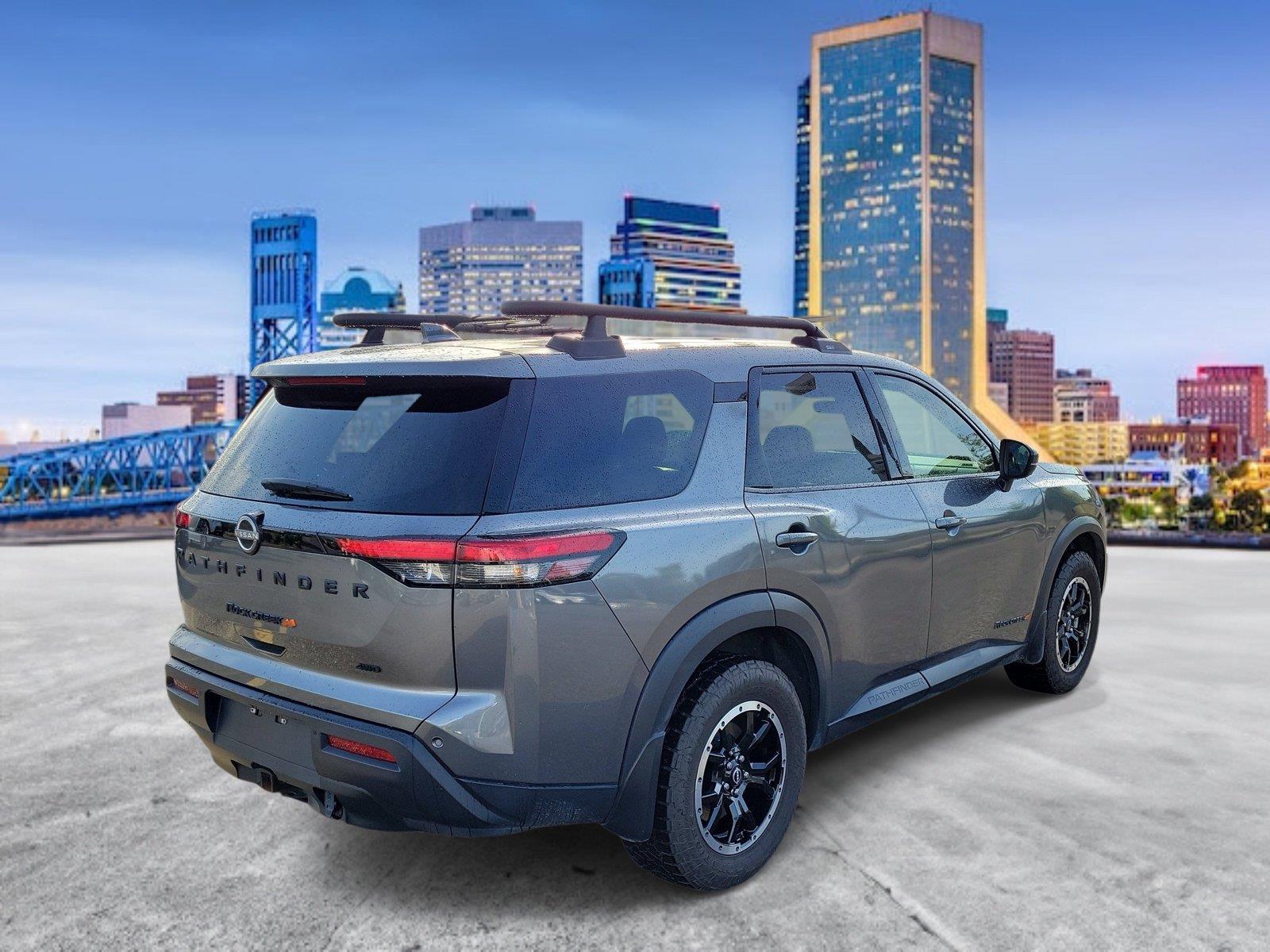 Used 2025 Nissan Pathfinder SUV