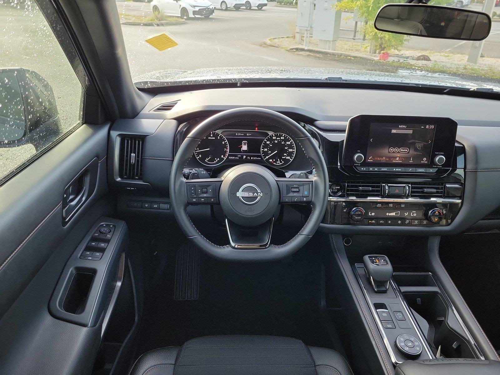 Used 2025 Nissan Pathfinder SUV