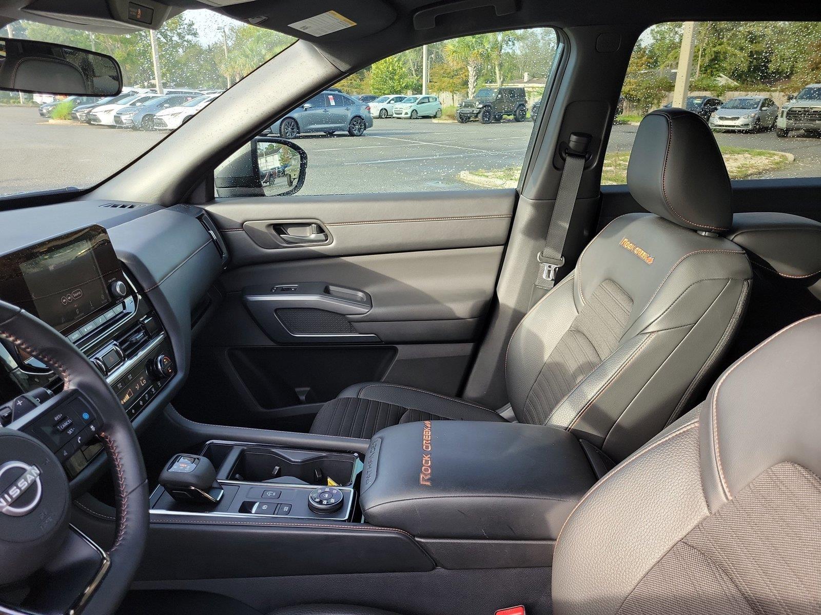 Used 2025 Nissan Pathfinder SUV