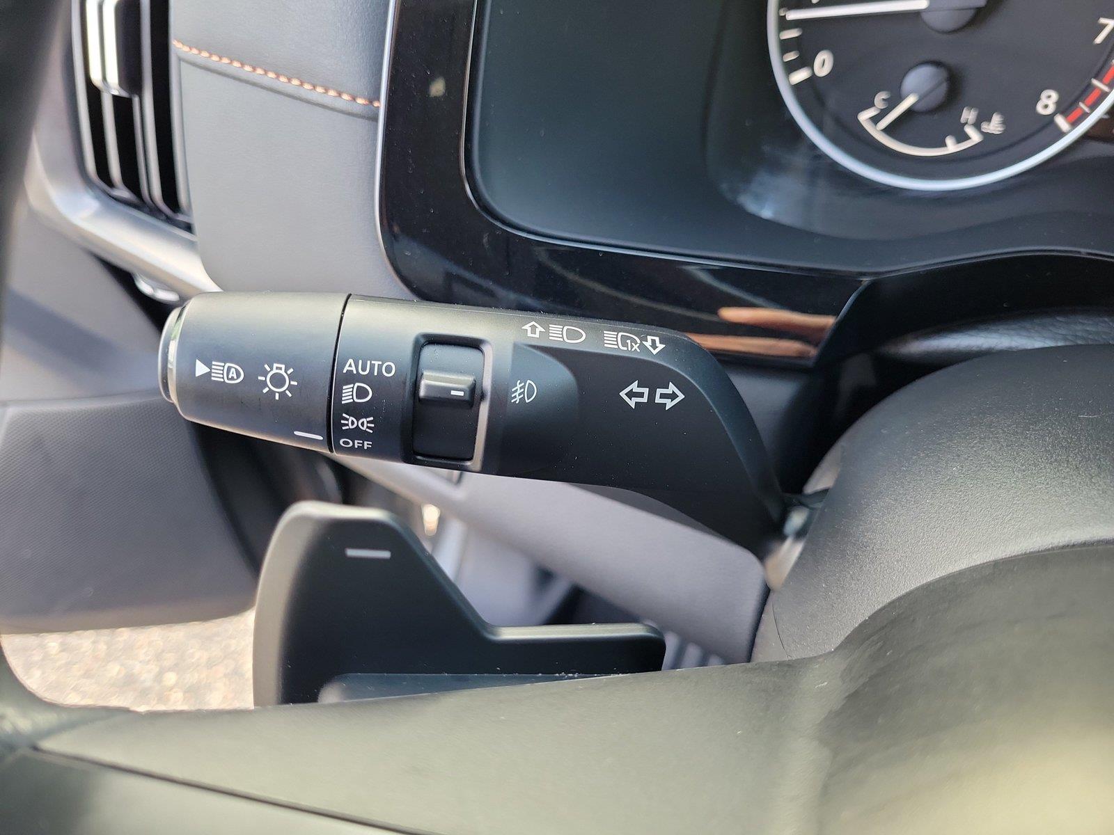 Used 2025 Nissan Pathfinder SUV