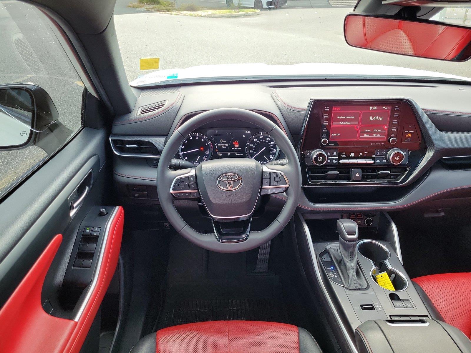 Used 2021 Toyota Highlander SUV