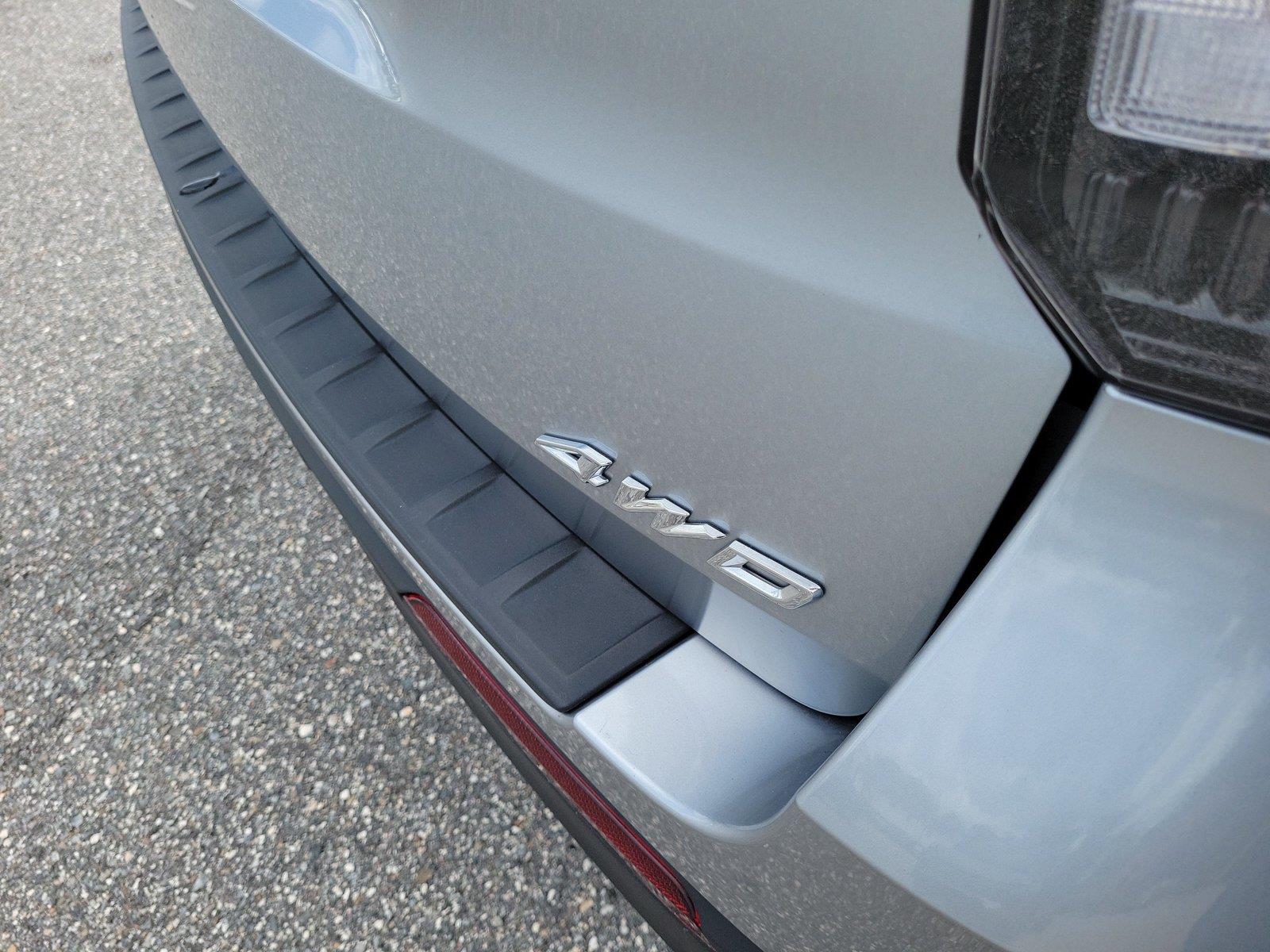 Used 2025 Ford Explorer SUV