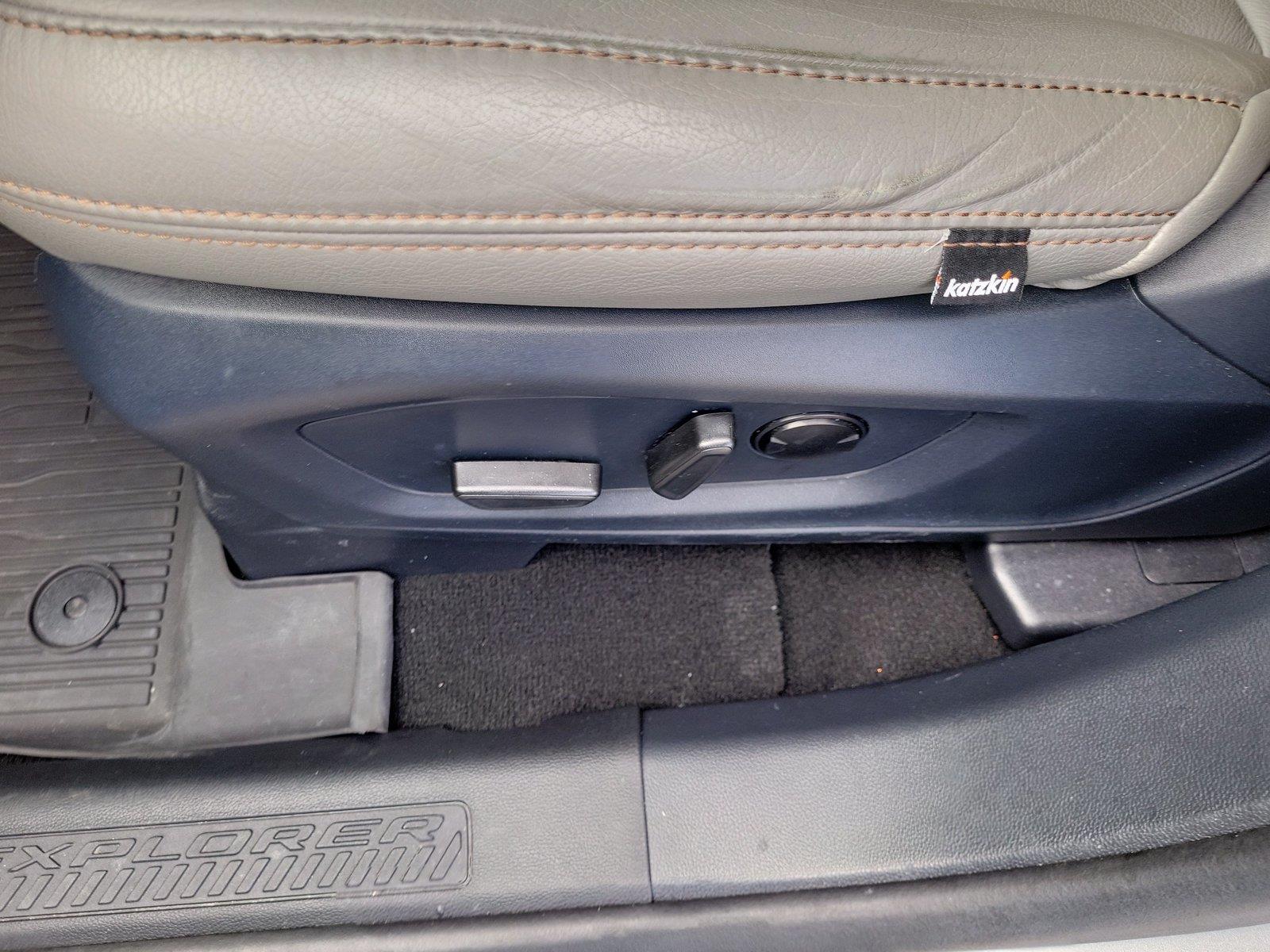 Used 2025 Ford Explorer SUV