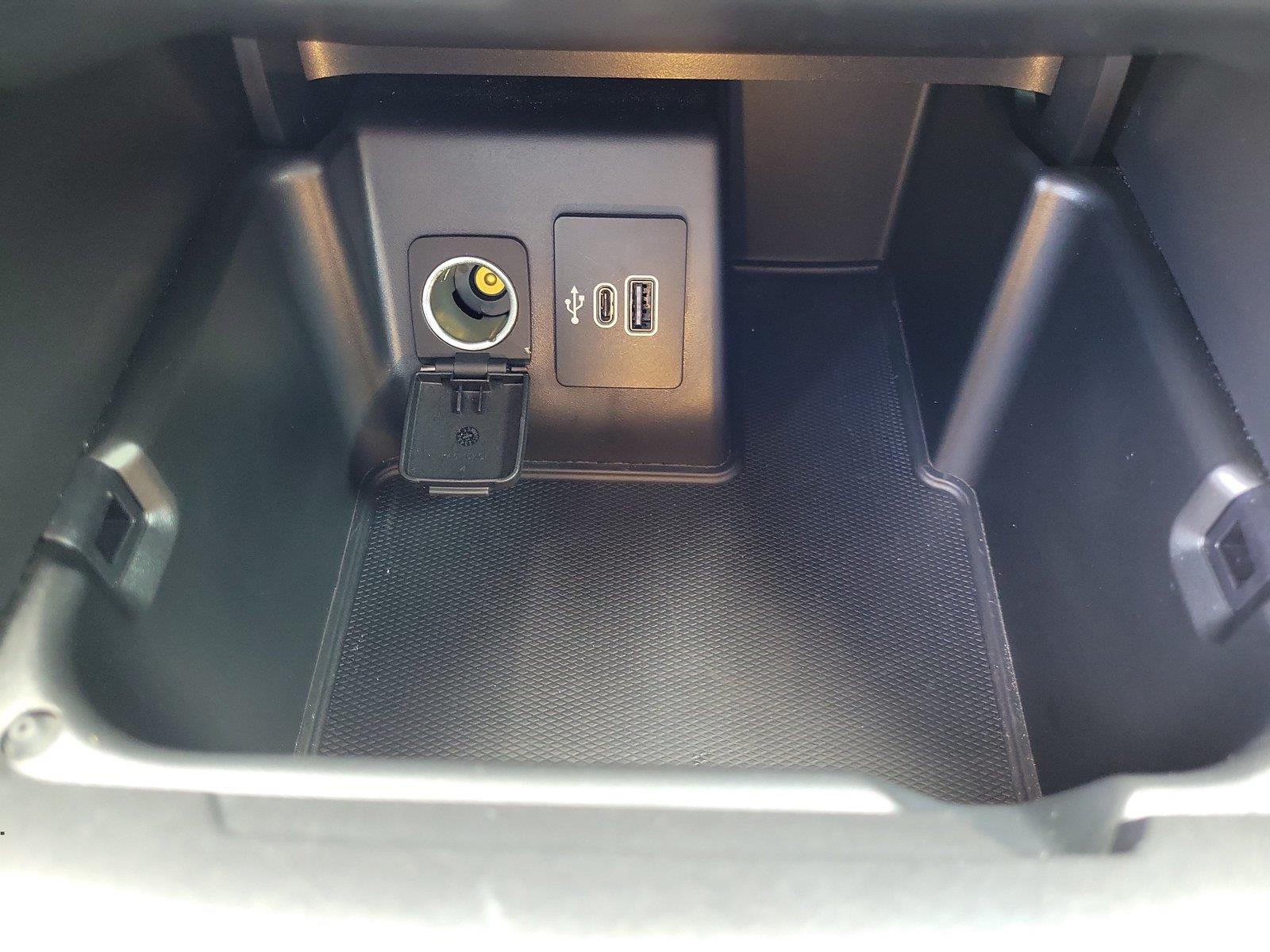 Used 2025 Ford Explorer SUV