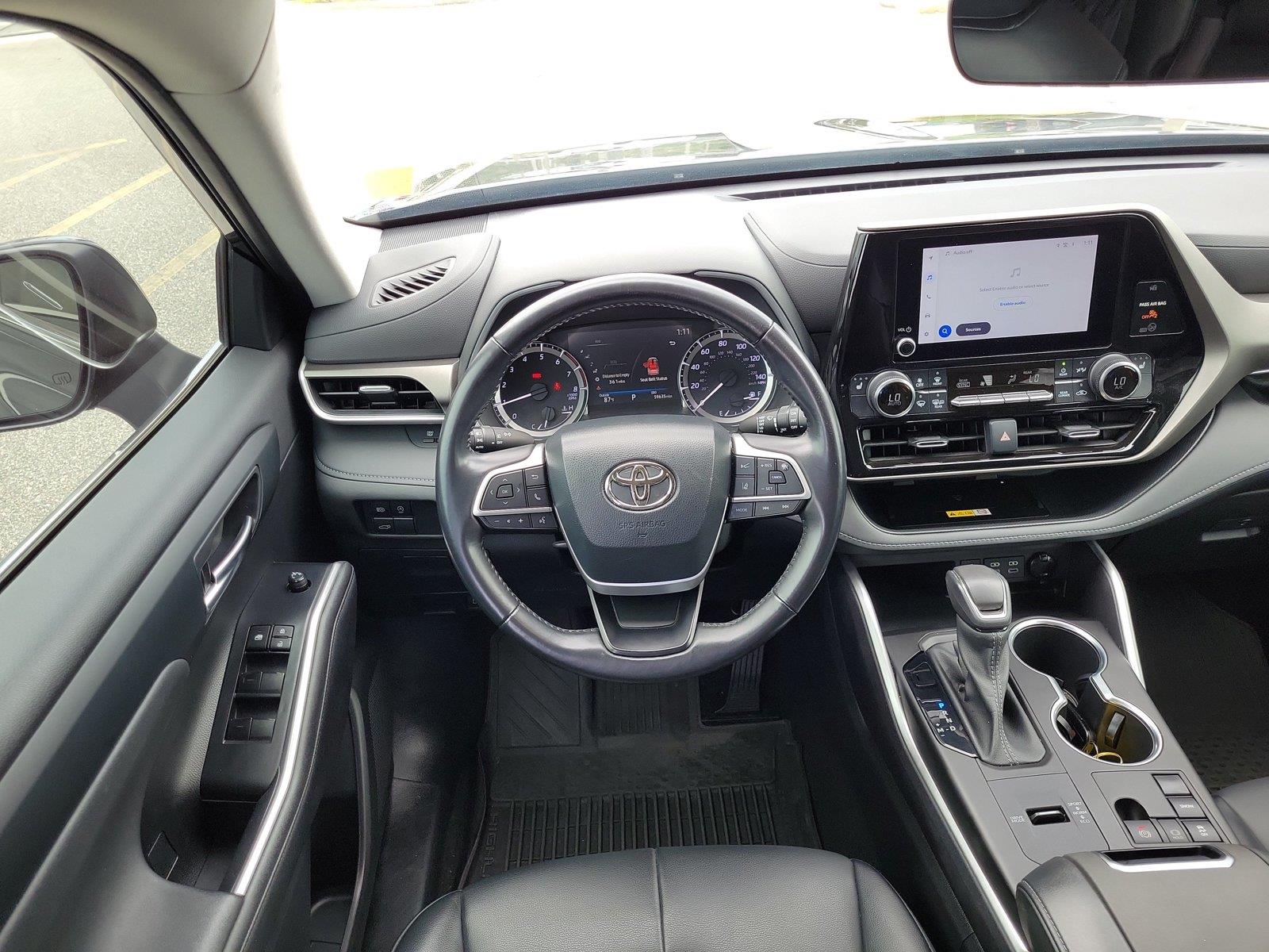 Used 2023 Toyota Highlander SUV
