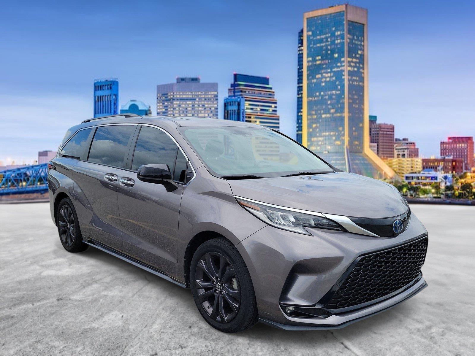 Used 2022 Toyota Sienna Van