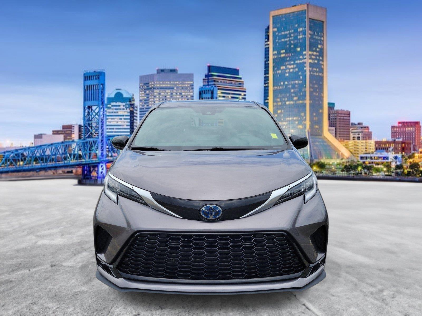 Used 2022 Toyota Sienna Van