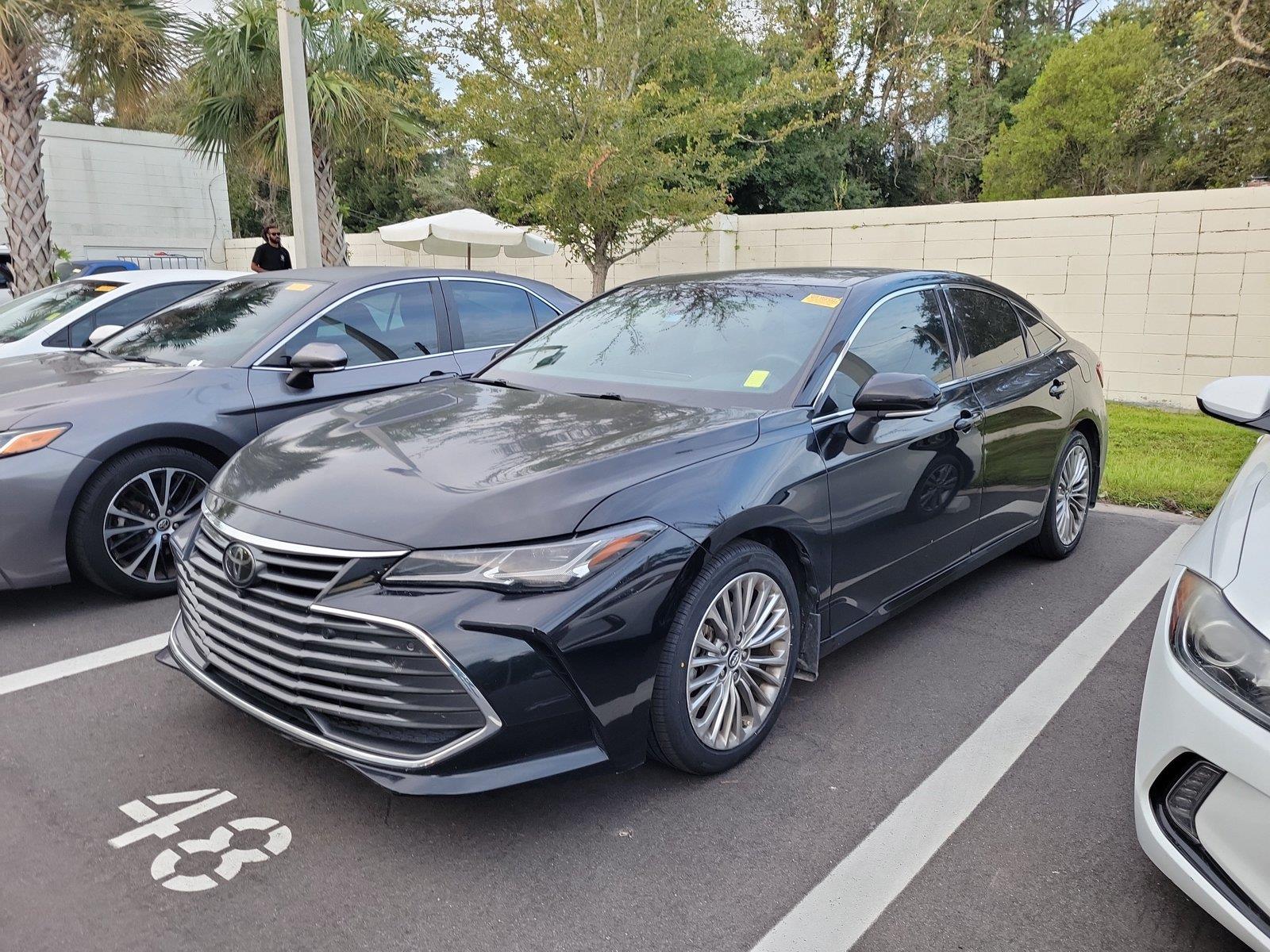 Midnight Black Metallic 2019 Toyota Avalon Sedan Front-Wheel Drive Automatic