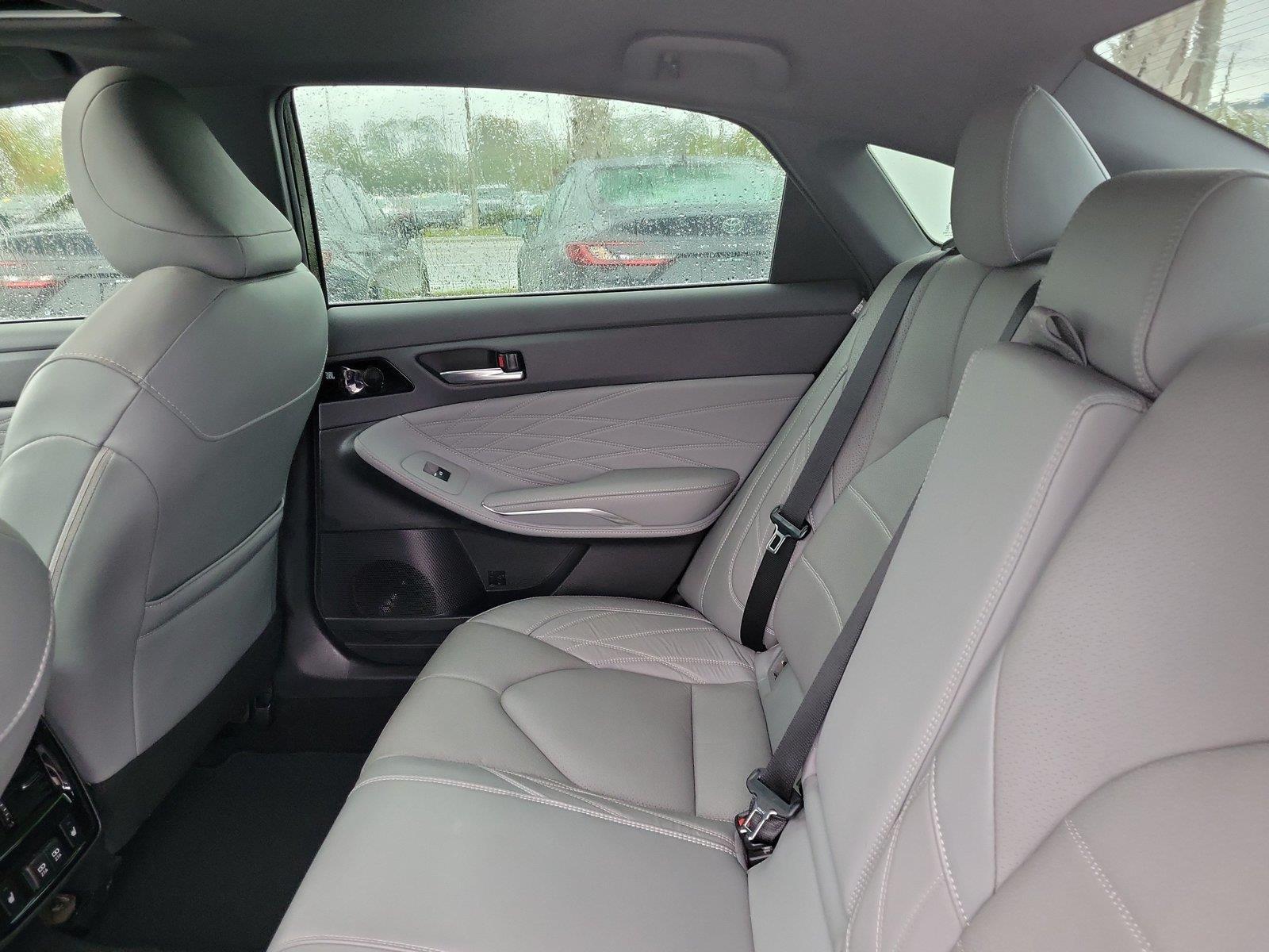 Used 2019 Toyota Avalon Sedan