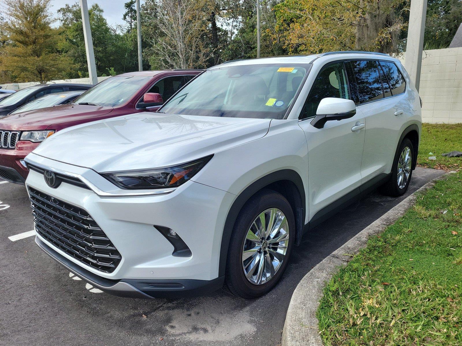 White (WIND CHILL PEARL) 2024 Toyota Grand Highlander SUV / Crossover All-Wheel Drive 
