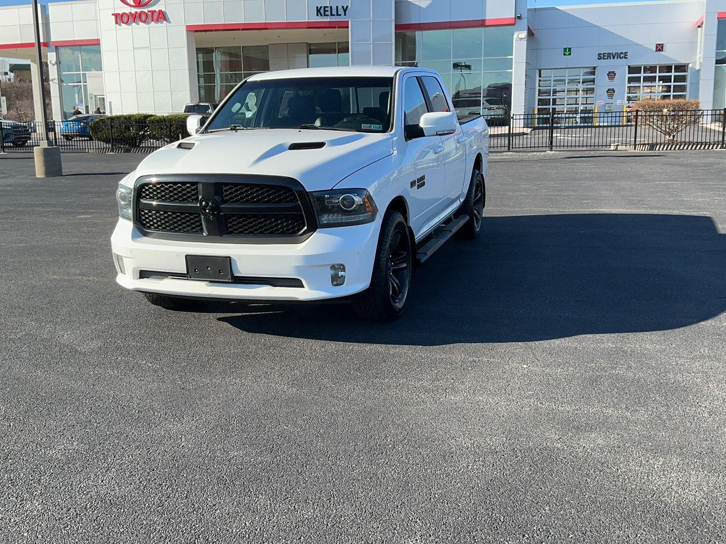 2017 RAM 1500 Night Crew Cab 4WD