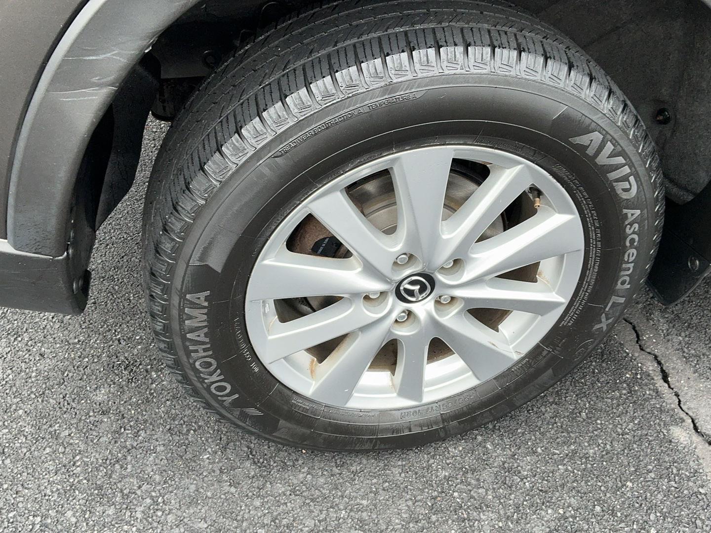 View vehicle photo 5