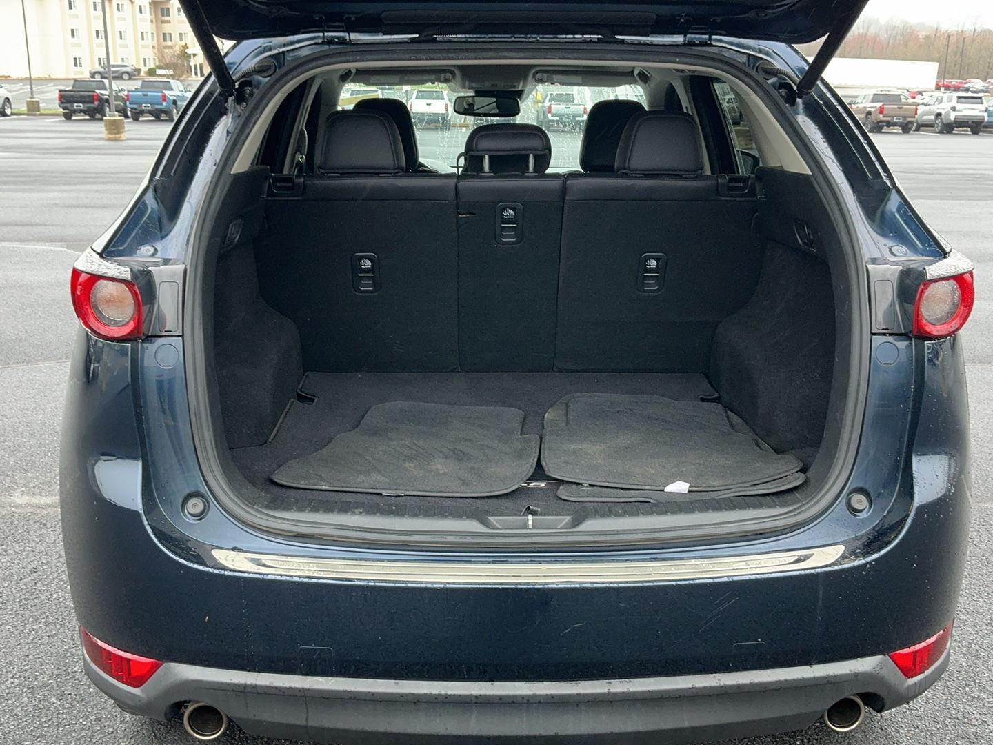 View vehicle photo 6