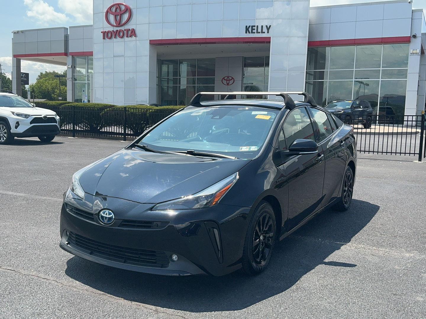 Midnight Black Metallic 2022 Toyota Prius Hatchback All-Wheel Drive Continuously Variable Transmission