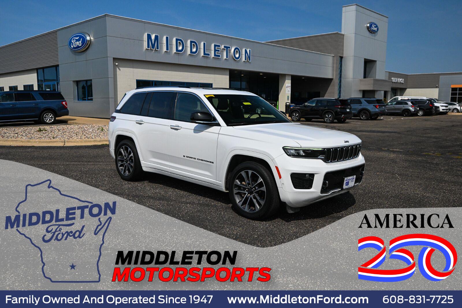 2022 Jeep Grand Cherokee Overland 4WD