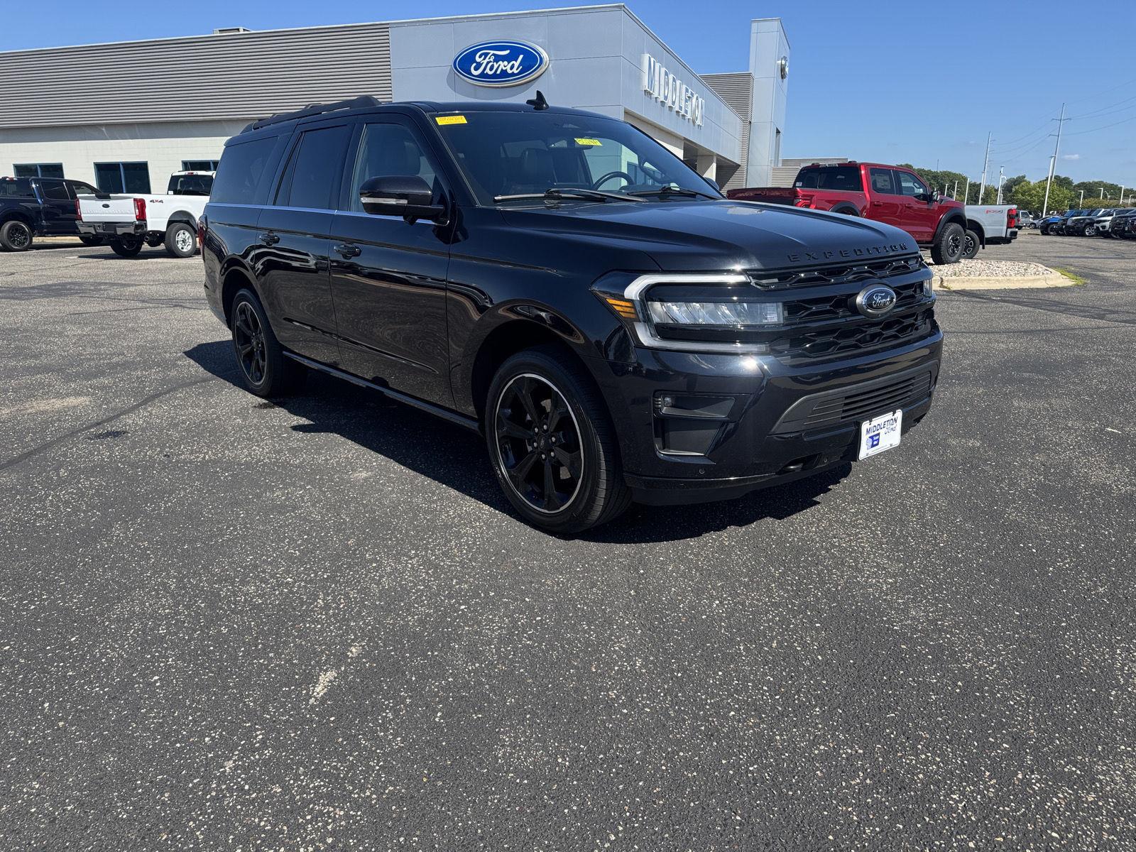  2023 Ford Expedition MAX Limited 4WD   