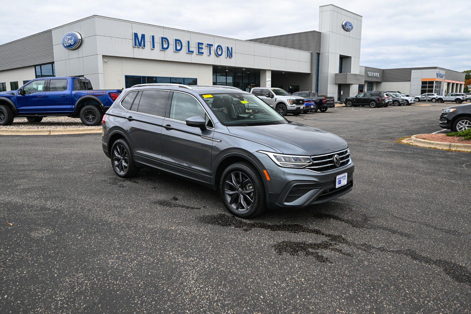 Platinum Gray Metallic 2023 Volkswagen Tiguan SUV / Crossover All-Wheel Drive Automatic