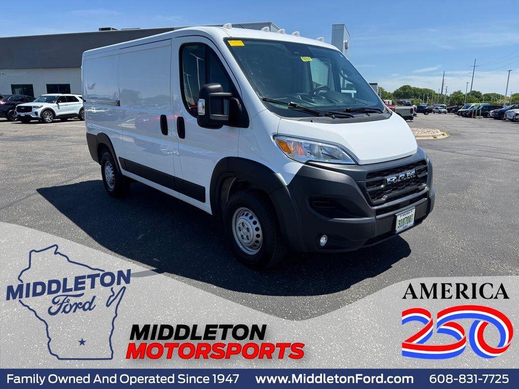 Bright White Clearcoat 2025 RAM ProMaster Van Front-Wheel Drive 9-Speed Automatic
