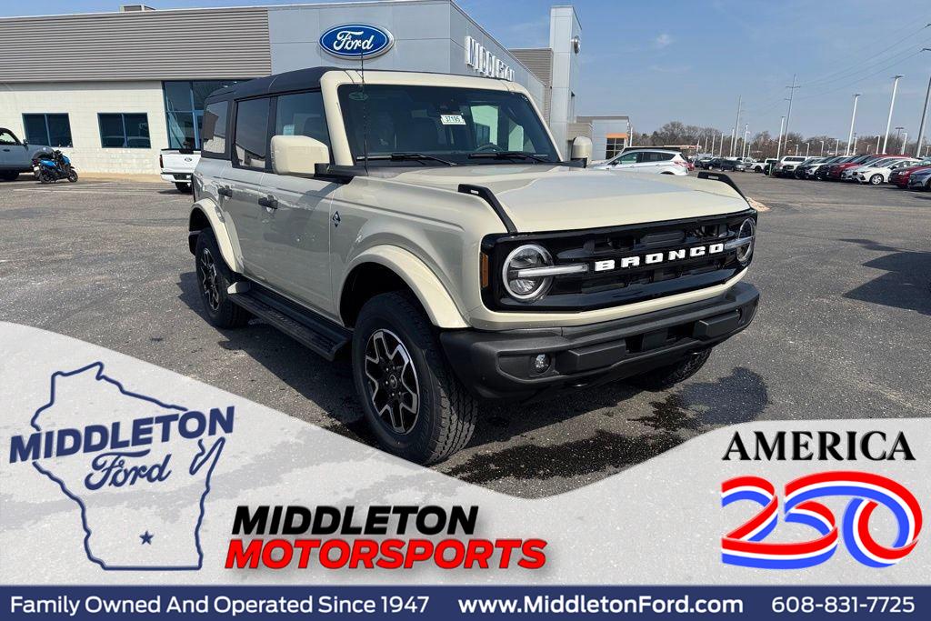 Desert Sand 2026 Ford Bronco SUV / Crossover Four-Wheel Drive Automatic