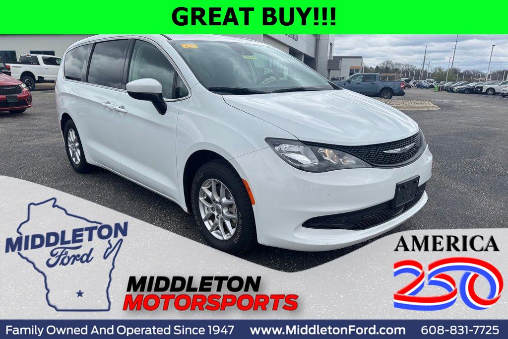 Bright White Clearcoat 2023 Chrysler Voyager Minivan Front-Wheel Drive 9-Speed Automatic
