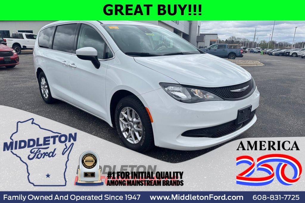  2023 Chrysler Voyager LX FWD   
