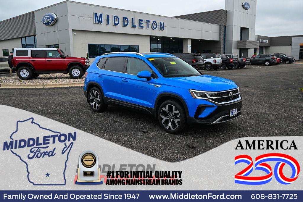  2022 Volkswagen Taos SEL 4Motion   