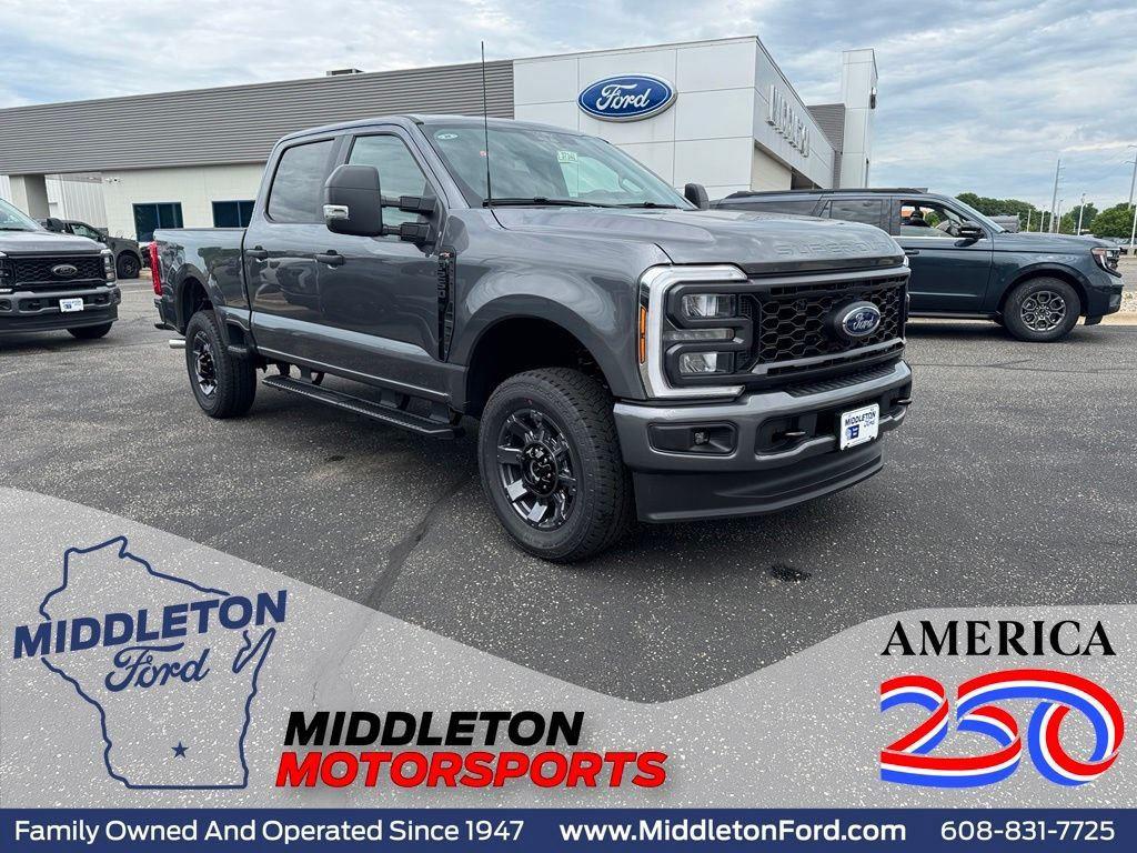 Carbonized Gray 2026 Ford F-250 Super Duty Pickup Truck Four-Wheel Drive Automatic